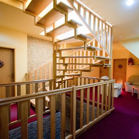 Hotel Penzion Tramky Vikýřovice Buitenkant foto